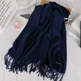 Woman warm stoler